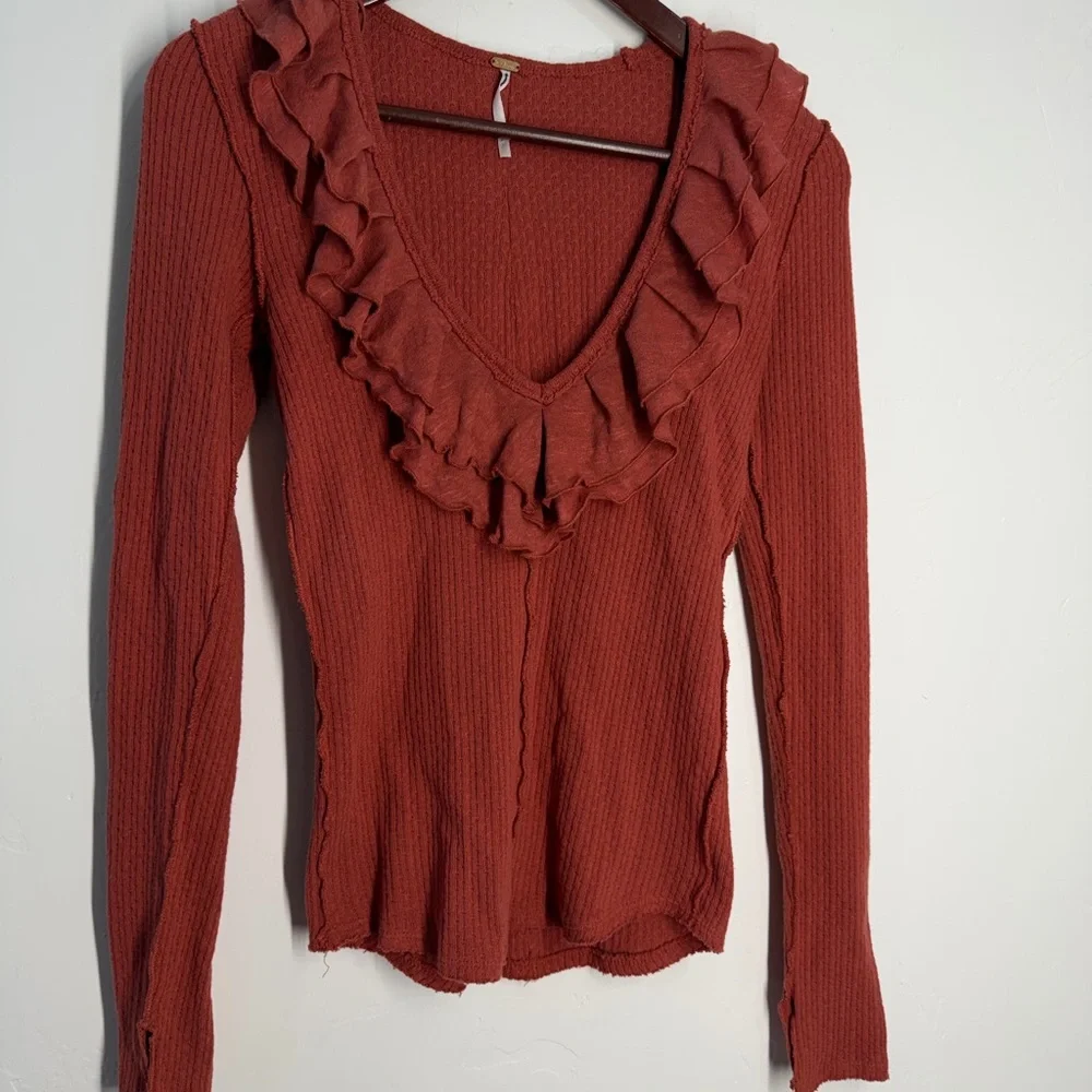 Free People Bennet Ruffles v Neck Slit Cuff Cute Long sleeve Thermal Top Small - Picture 5 of 11